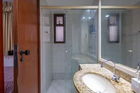Apartamento à venda com 94m², 2 quartos e 1 vagaBanheiro da Suíte 2