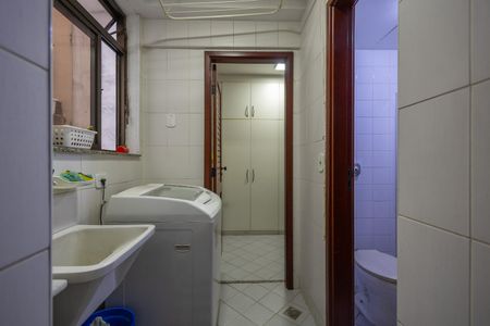 Apartamento à venda com 94m², 2 quartos e 1 vagaÁrea de Serviço