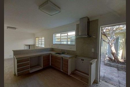 Casa à venda com 220m², 4 quartos e 3 vagasCozinha