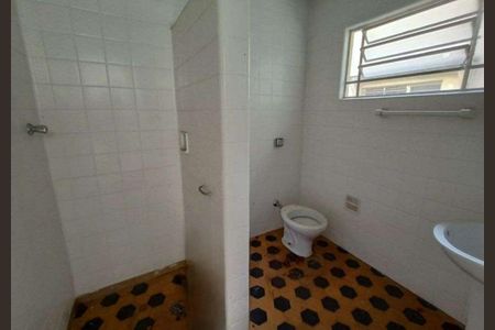 Casa à venda com 220m², 4 quartos e 3 vagasBanheiro