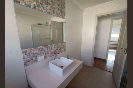 Casa à venda com 220m², 4 quartos e 3 vagasBanheiro