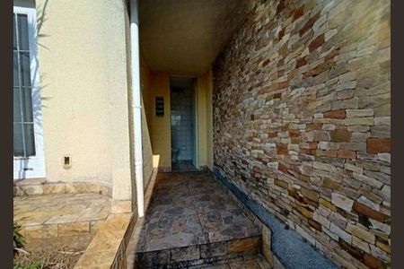 Casa à venda com 220m², 4 quartos e 3 vagasCorredor