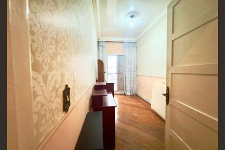 Casa à venda com 300m², 3 quartos e 2 vagas Casa à venda com 300m², 3 quartos e 2 vagasQuarto