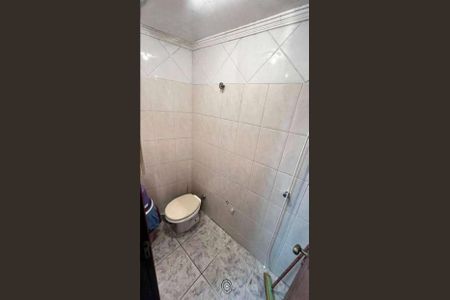 Casa à venda com 300m², 2 quartos e 3 vagasBanheiro