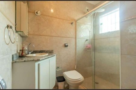 Casa à venda com 200m², 3 quartos e 3 vagasBanheiro