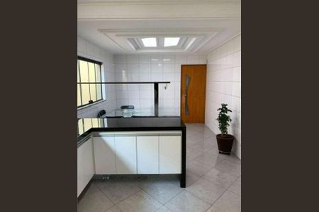 Casa à venda com 240m², 4 quartos e 4 vagasCozinha