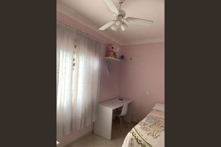 Casa à venda com 240m², 4 quartos e 4 vagasQuarto