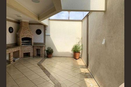 Casa à venda com 240m², 4 quartos e 4 vagasChurrasqueira