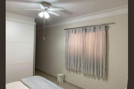 Casa à venda com 240m², 4 quartos e 4 vagasQuarto