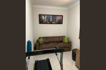 Casa à venda com 240m², 4 quartos e 4 vagasSala