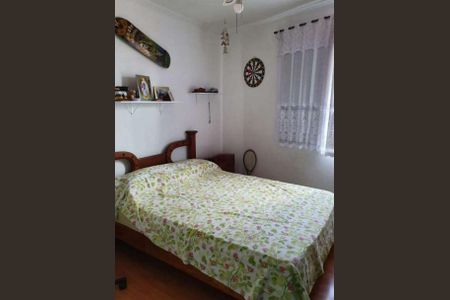 Casa à venda com 280m², 3 quartos e 2 vagas Casa à venda com 280m², 3 quartos e 2 vagasQuarto