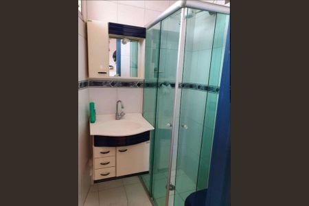 Casa à venda com 280m², 3 quartos e 2 vagas Casa à venda com 280m², 3 quartos e 2 vagasBanheiro