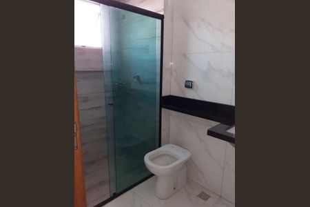 Casa à venda com 350m², 3 quartos e 2 vagas Casa à venda com 350m², 3 quartos e 2 vagasBanheiro