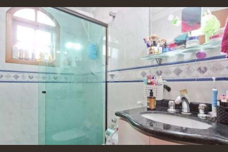 Casa à venda com 350m², 4 quartos e 4 vagasBanheiro