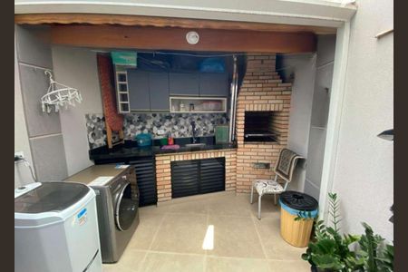 Casa à venda com 300m², 3 quartos e 2 vagasChurrasqueira