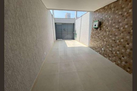 Casa à venda com 300m², 3 quartos e 2 vagasGaragem