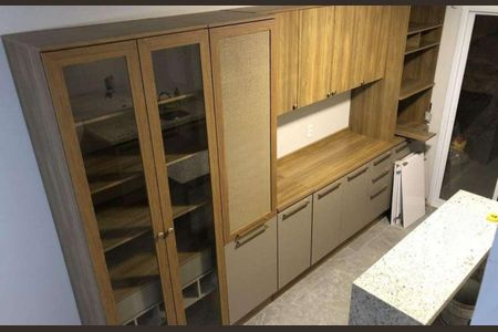 Casa à venda com 300m², 4 quartos e 2 vagasCozinha