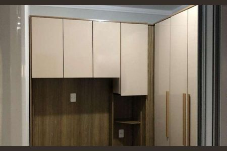 Casa à venda com 300m², 4 quartos e 2 vagasQuarto