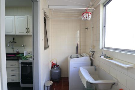 Apartamento para alugar com 65m², 2 quartos e 1 vaga Apartamento para alugar com 65m², 2 quartos e 1 vagaÁrea de Serviço