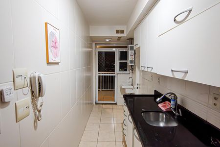 Apartamento à venda com 65m², 2 quartos e 1 vagaCozinha e Área de Serviço