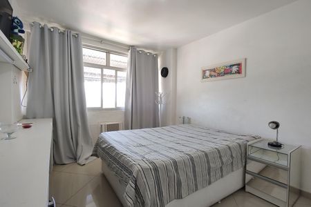 Apartamento à venda com 143m², 4 quartos e 1 vaga Apartamento à venda com 143m², 4 quartos e 1 vagaQuarto 2