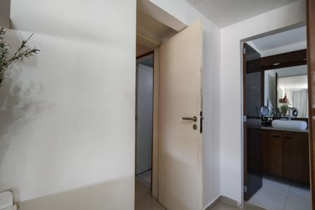 Apartamento à venda com 143m², 4 quartos e 1 vaga Apartamento à venda com 143m², 4 quartos e 1 vagaSuíte