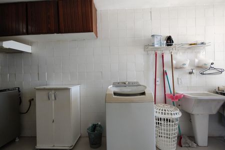 Apartamento à venda com 143m², 4 quartos e 1 vaga Apartamento à venda com 143m², 4 quartos e 1 vagaÁrea de Serviço