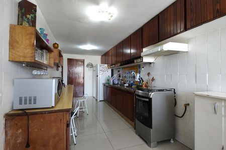 Apartamento à venda com 143m², 4 quartos e 1 vaga Apartamento à venda com 143m², 4 quartos e 1 vagaCozinha - Armários