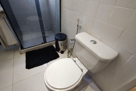 Apartamento à venda com 143m², 4 quartos e 1 vaga Apartamento à venda com 143m², 4 quartos e 1 vagaBanheiro da Suíte