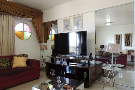 Apartamento à venda com 143m², 4 quartos e 1 vagaSala