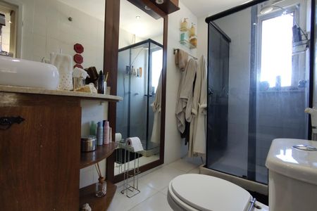 Apartamento à venda com 143m², 4 quartos e 1 vaga Apartamento à venda com 143m², 4 quartos e 1 vagaBanheiro da Suíte