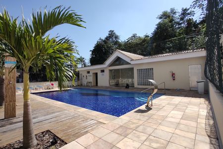 Apartamento à venda com 143m², 4 quartos e 1 vaga Apartamento à venda com 143m², 4 quartos e 1 vagaÁrea comum - Piscina