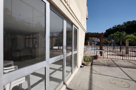 Apartamento à venda com 143m², 4 quartos e 1 vaga Apartamento à venda com 143m², 4 quartos e 1 vagaÁrea comum - Salão de festas