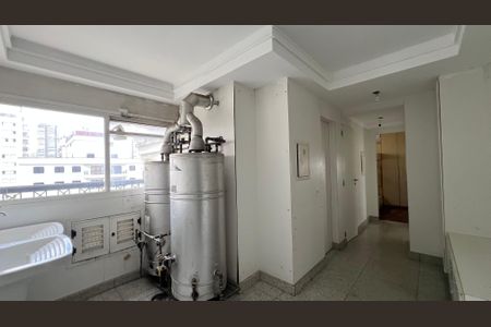 Apartamento à venda com 525m², 4 quartos e 6 vagas Apartamento à venda com 525m², 4 quartos e 6 vagasÁrea de Serviço