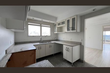 Apartamento à venda com 525m², 4 quartos e 6 vagas Apartamento à venda com 525m², 4 quartos e 6 vagasCozinha 2