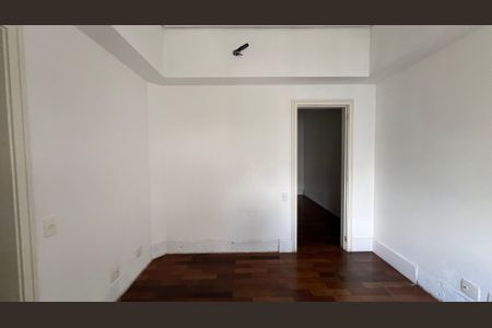 Apartamento à venda com 525m², 4 quartos e 6 vagas Apartamento à venda com 525m², 4 quartos e 6 vagasSuíte 4