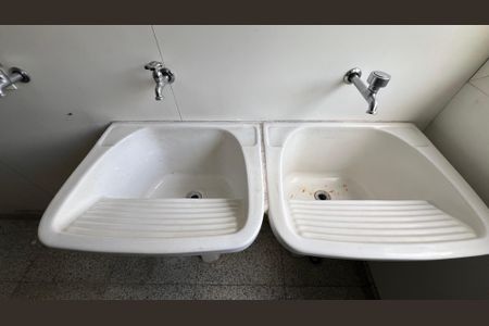 Apartamento à venda com 525m², 4 quartos e 6 vagas Apartamento à venda com 525m², 4 quartos e 6 vagasÁrea de Serviço