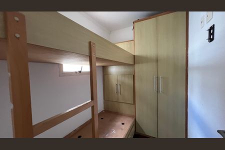 Apartamento à venda com 525m², 4 quartos e 6 vagas Apartamento à venda com 525m², 4 quartos e 6 vagasQuarto de Serviço