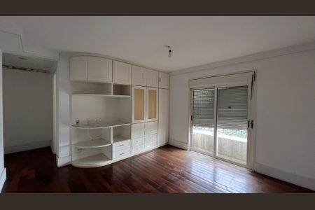 Apartamento à venda com 525m², 4 quartos e 6 vagas Apartamento à venda com 525m², 4 quartos e 6 vagasSuíte 1