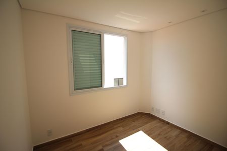 Apartamento à venda com 145m², 3 quartos e 3 vagasQuarto 2