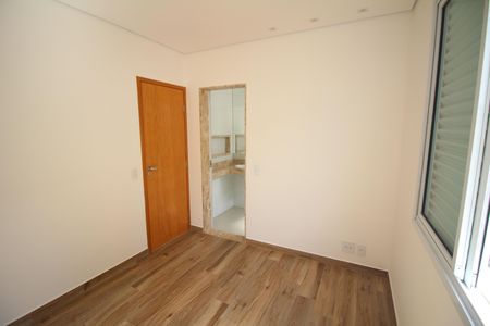 Apartamento à venda com 145m², 3 quartos e 3 vagasQuarto 3
