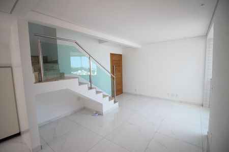 Sala de apartamento para alugar com 3 quartos, 145m² em Novo Eldorado, Contagem
