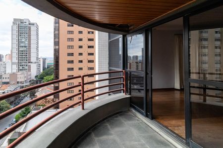 Apartamento à venda com 189m², 3 quartos e 3 vagasVaranda