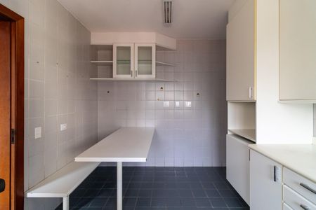 Apartamento à venda com 189m², 3 quartos e 3 vagasCozinha
