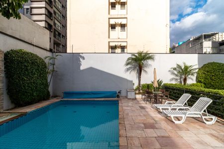 Apartamento à venda com 189m², 3 quartos e 3 vagasÁrea comum - Piscina