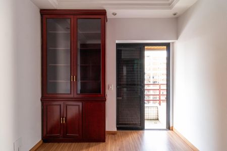 Apartamento à venda com 189m², 3 quartos e 3 vagasQuarto