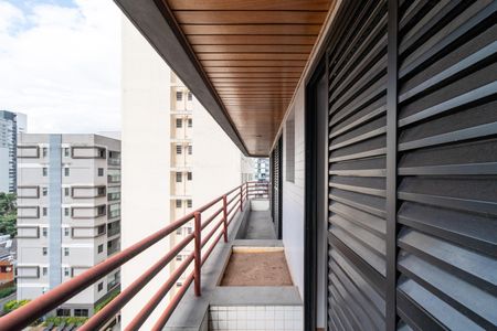 Apartamento à venda com 189m², 3 quartos e 3 vagasVaranda do Quarto