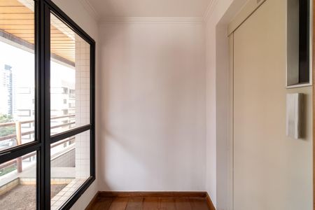 Apartamento à venda com 189m², 3 quartos e 3 vagasHall privativo