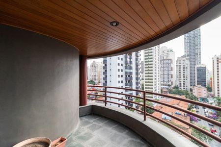 Apartamento à venda com 189m², 3 quartos e 3 vagasVaranda