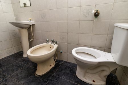 Casa para alugar com 249m², 3 quartos e 2 vagasBanheiro 2